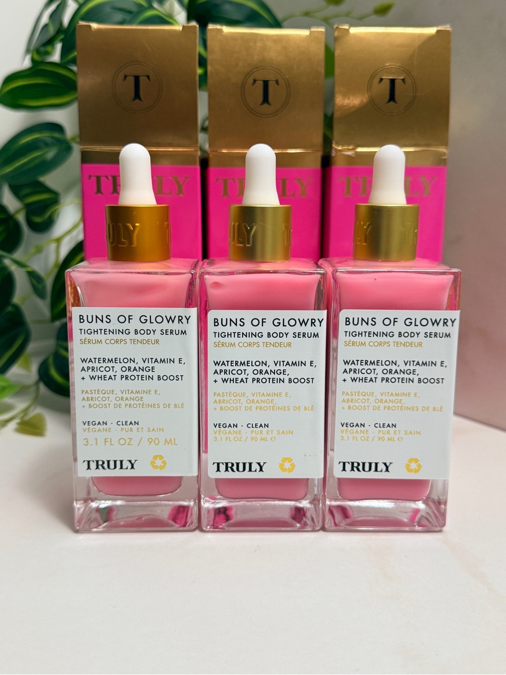 TRULY Buns of Glowry Tightening Body Serum (x3) - Picture 2 of 7